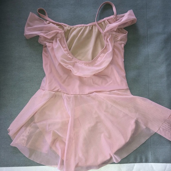 Pink leotard with skirt attachment - Picture 2 of 2